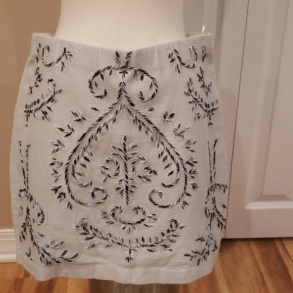 Willow & Clay Dresses & Skirts - LAST CALL!! WILLOW & CLAY SKIRT!